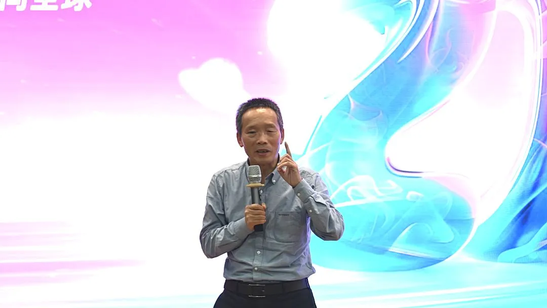 a833ae38dabd79e11a6682b1bb3d9332